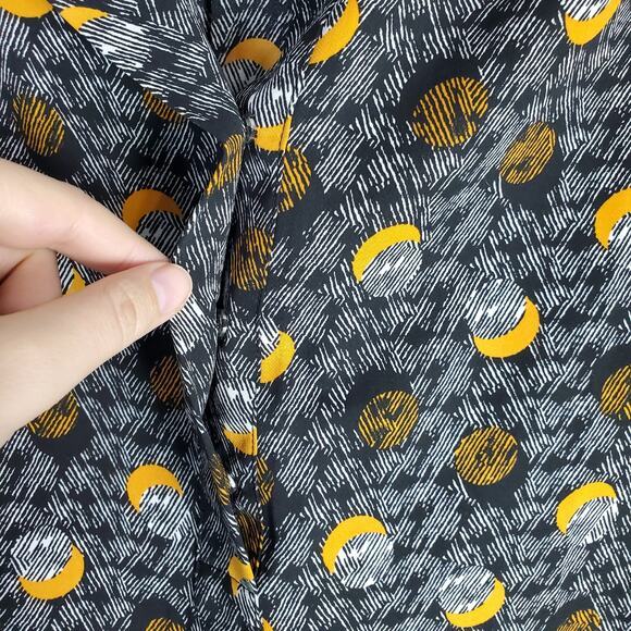 Cabi Eclipse Moon Popover Blouse Size Small - Picture 4 of 7